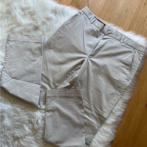 Perry Ellis Khaki Chino Pants - Size 32/30 - Khaki